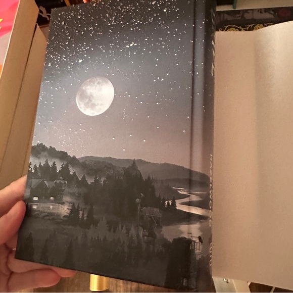 Illumicrate Afterlight Exclusive Bride by Ali Hazelwood Signed Special Edition - Picture 9 of 9